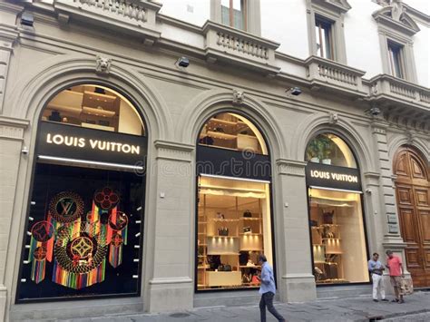 louis vuitton outlet italy.